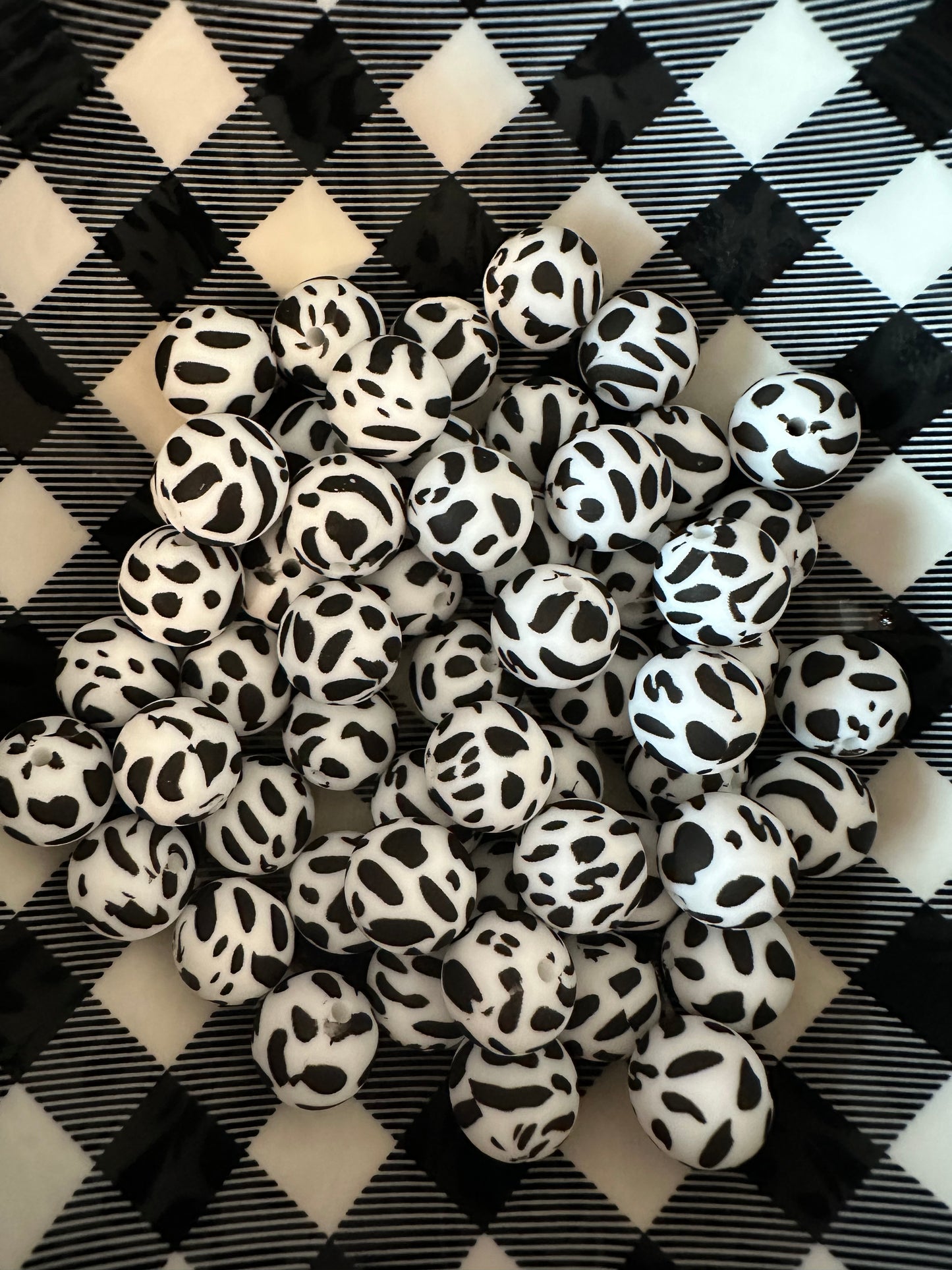 15mm cow print silicone beads (wholesale) pack of 10